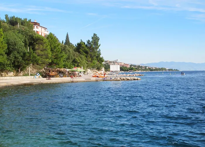 Fuer 4 Personen- 100m Vom Entfernt By Interhome Crikvenica